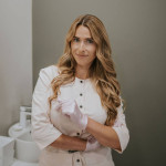 Detr&aacute;s de cada manicura y pedicura impecable se encuentra no solo el talento ...